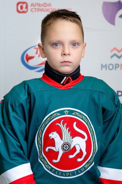 Никифоров  Артём  Владимирович