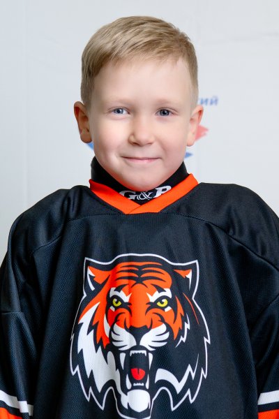 Ошуров  Руслан  Евгеньевич